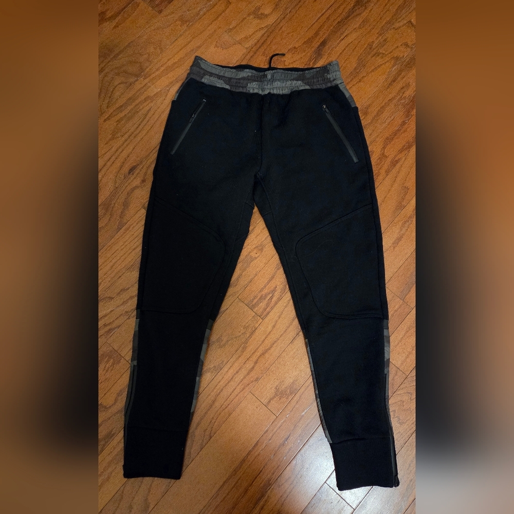 Under Armour UAS Collection 01 Camo High Performance Men's Small Joggers